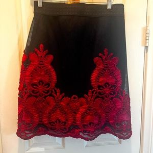 Beautiful, statement mini  skirt black & red size 6